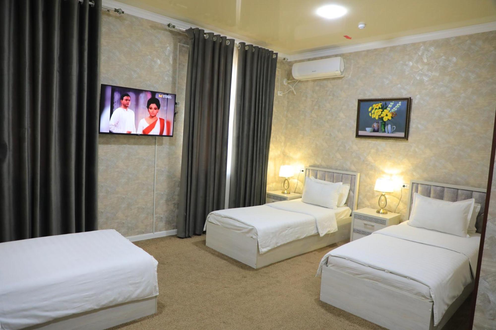 Hobiz Hotel Navoi Exterior photo